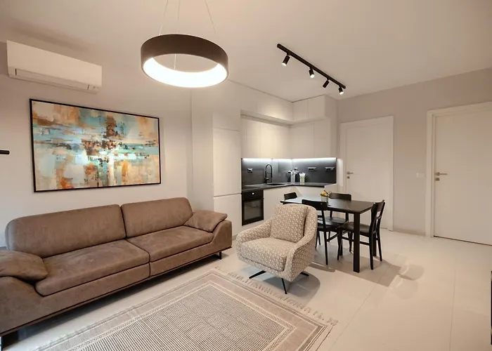 Babbo Apartment *